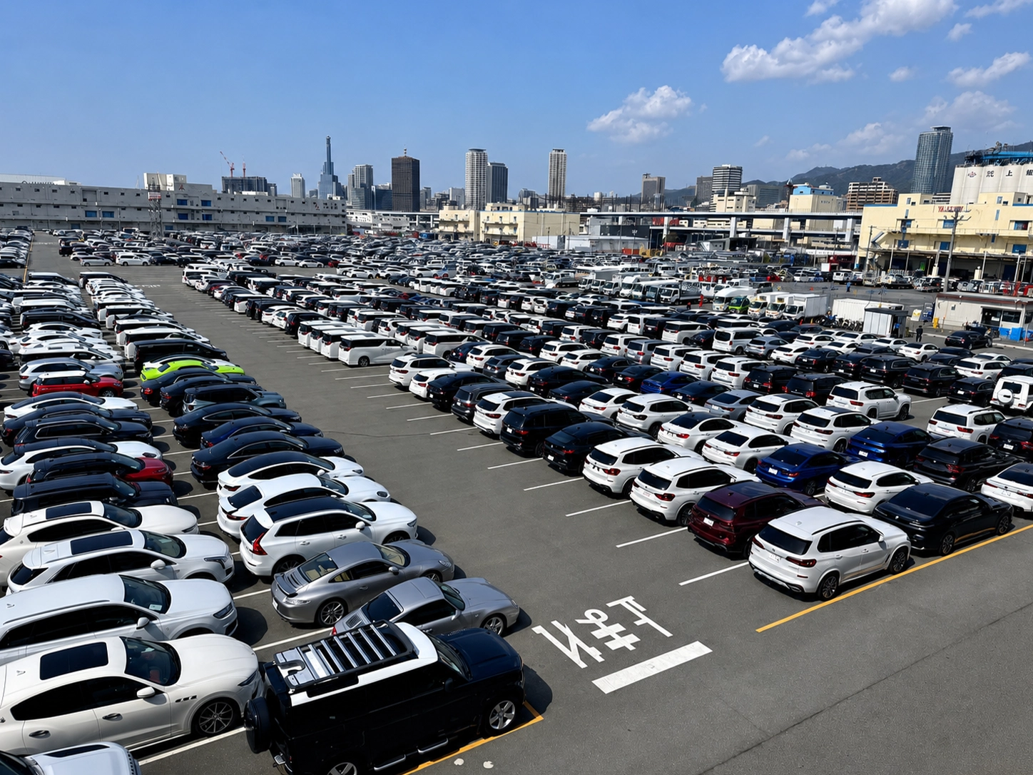 Japanese vehicle auction yard
